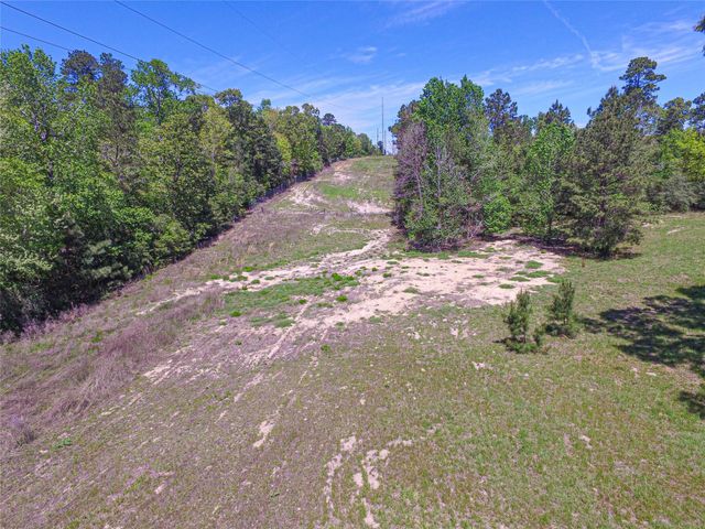 280-1 Waka, Livingston, TX 77351