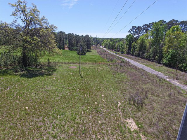 280-1 Waka, Livingston, TX 77351