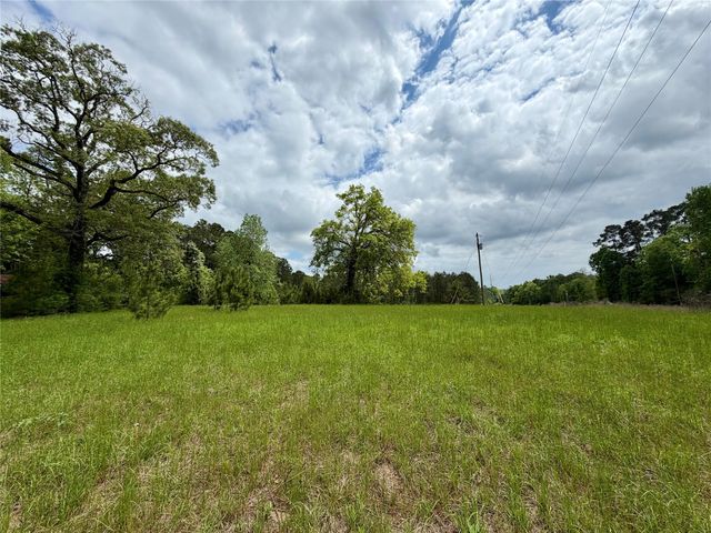 280-1 Waka, Livingston, TX 77351
