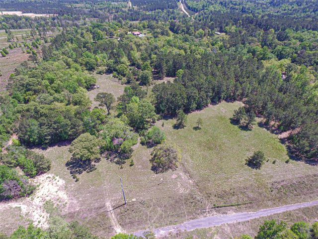 280-1 Waka, Livingston, TX 77351