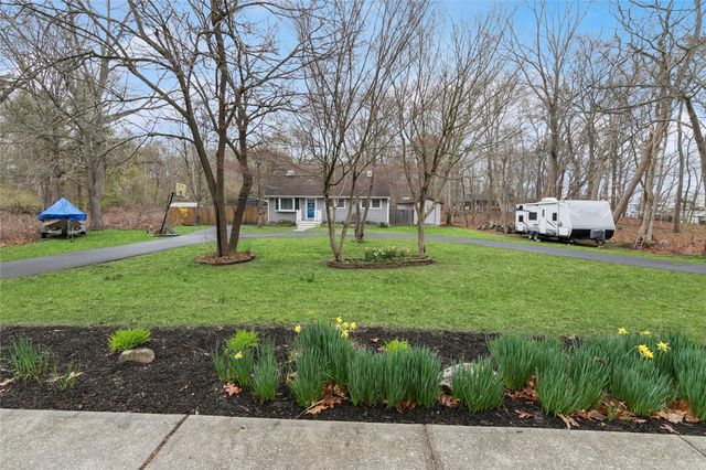 113 Ridge Road, Ridge, NY 11961