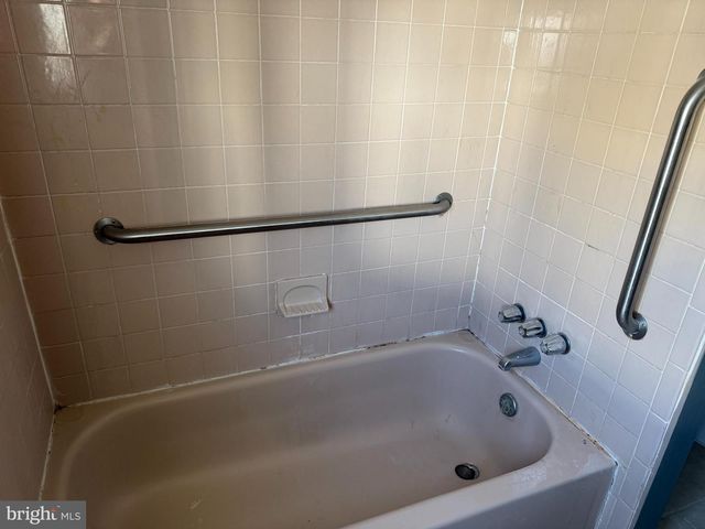 319 MERCY ST, Philadelphia, PA 19148