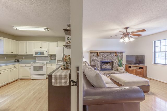 5334 Hunter Village Drive, Ooltewah, TN 37363