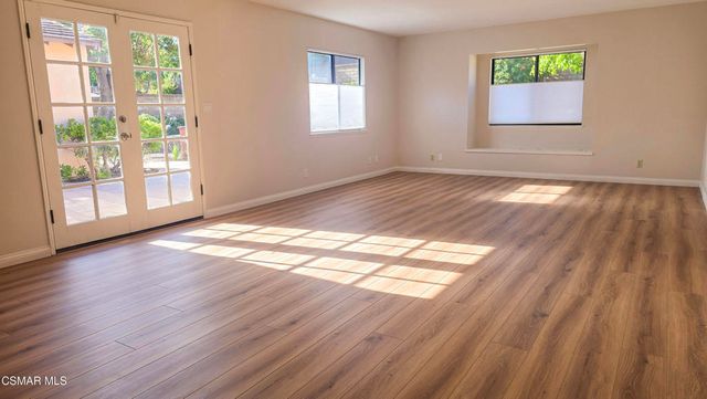 3105 Lodgewood Street, Newbury Park, CA 91320