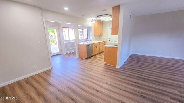3105 Lodgewood Street, Newbury Park, CA 91320
