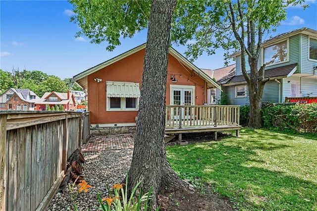 5130 Brookwood Avenue, Kansas City, MO 64110