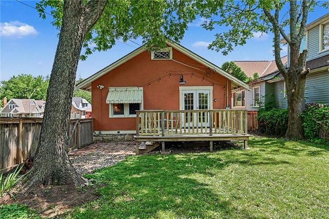5130 Brookwood Avenue, Kansas City, MO 64110