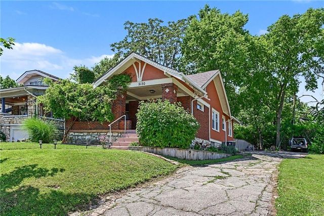 5130 Brookwood Avenue, Kansas City, MO 64110