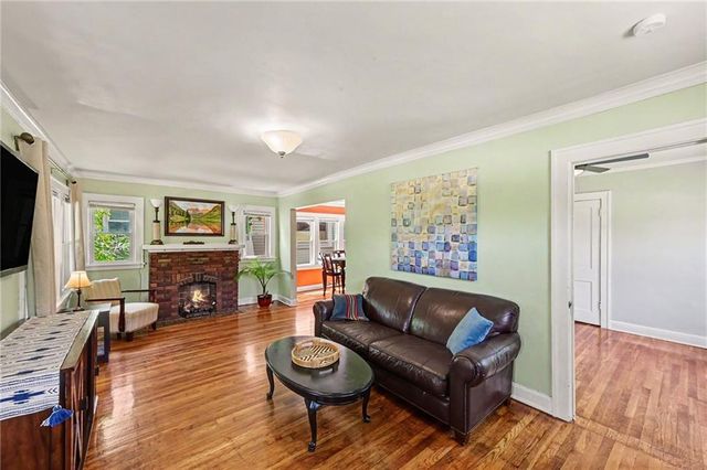 5130 Brookwood Avenue, Kansas City, MO 64110