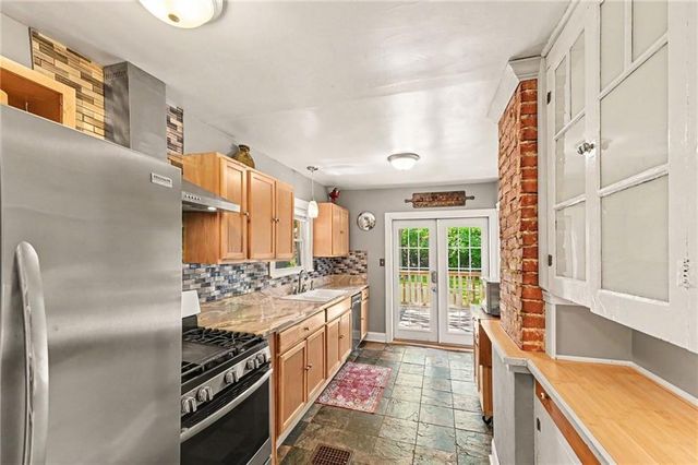 5130 Brookwood Avenue, Kansas City, MO 64110
