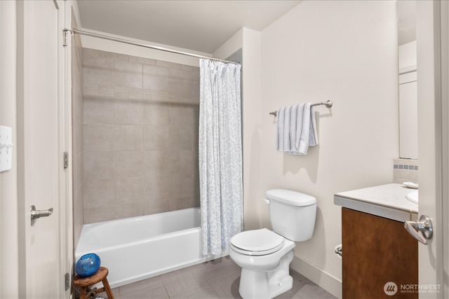 470 N 130th Street, Seattle, WA 98133