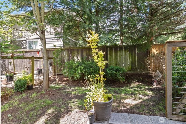 470 N 130th Street, Seattle, WA 98133