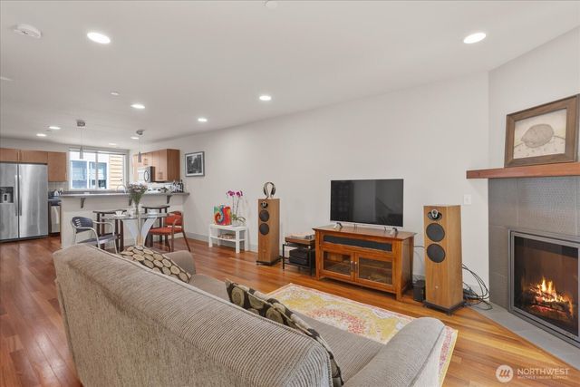 470 N 130th Street, Seattle, WA 98133