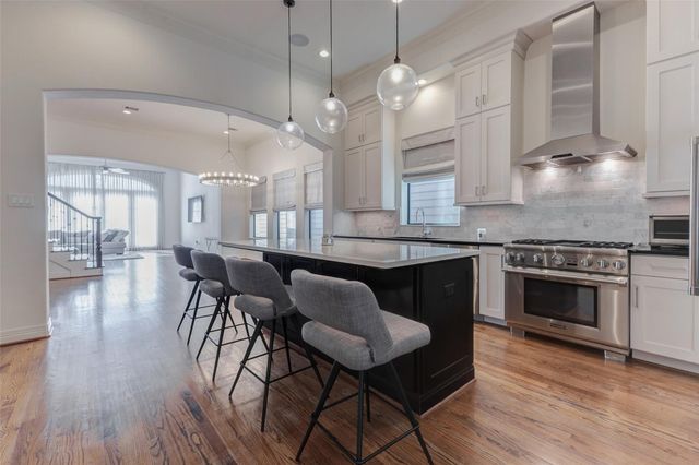 4220 Law Street, Houston, TX 77005