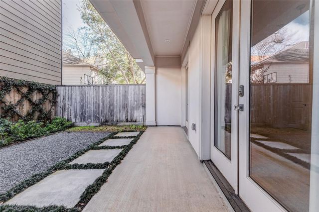 4220 Law Street, Houston, TX 77005