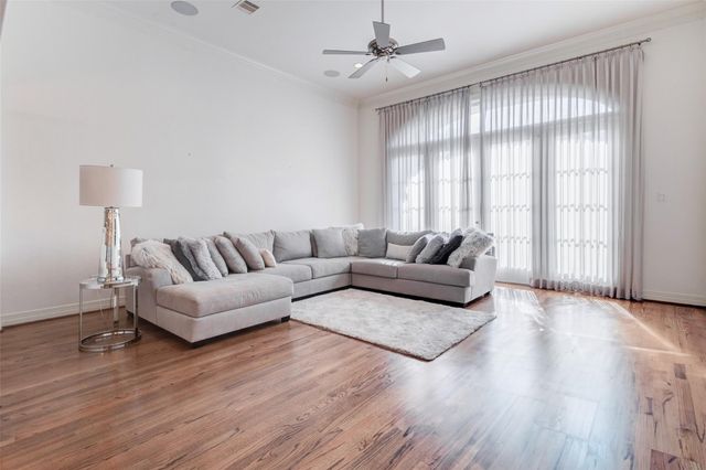 4220 Law Street, Houston, TX 77005