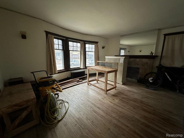 677 Atkinson Street, Detroit, MI 48202