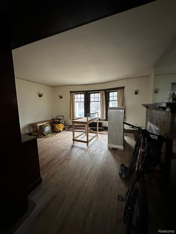 677 Atkinson Street, Detroit, MI 48202