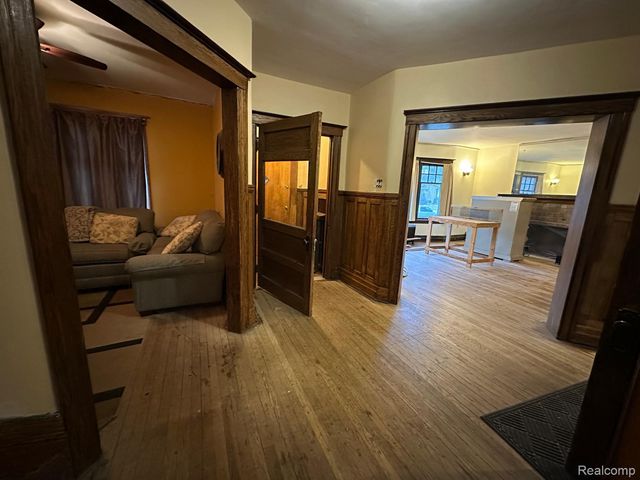 677 Atkinson Street, Detroit, MI 48202