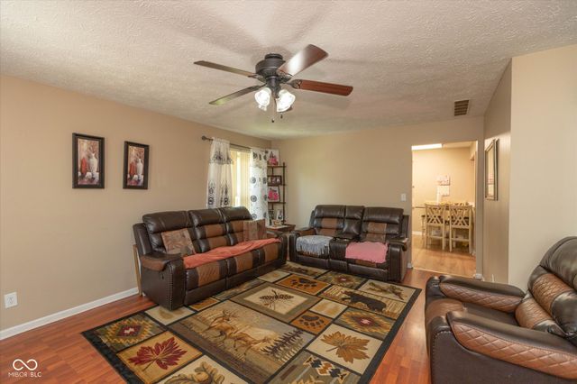 709 Summitcrest Drive, Indianapolis, IN 46241