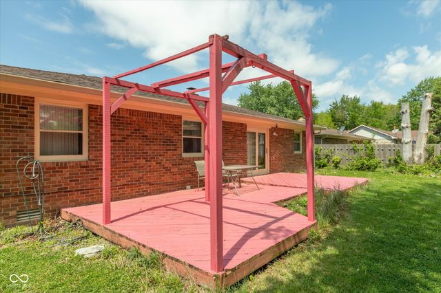 709 Summitcrest Drive, Indianapolis, IN 46241