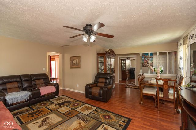 709 Summitcrest Drive, Indianapolis, IN 46241