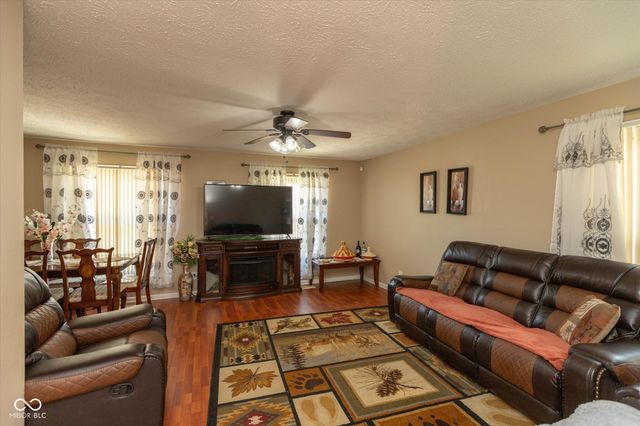 709 Summitcrest Drive, Indianapolis, IN 46241