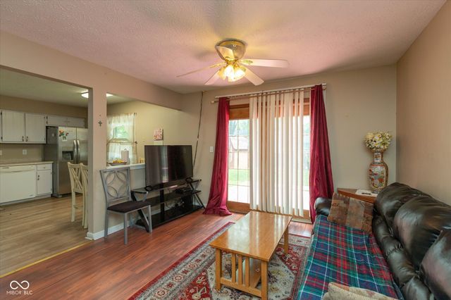 709 Summitcrest Drive, Indianapolis, IN 46241