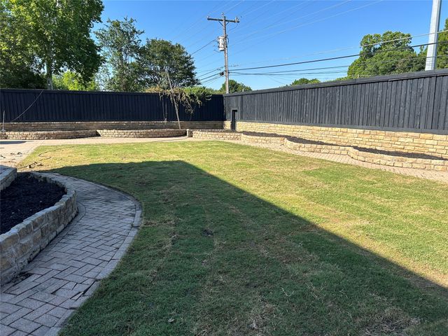 10711 Cromwell Drive, Dallas, TX 75229
