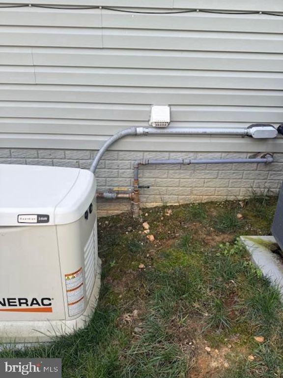 Image 29 of property listing at 8 HOWARD CIR, Fredericksburg, VA 22405