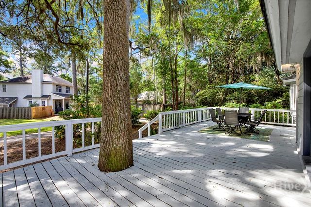 5 Lantern Lane, Savannah, GA 31410
