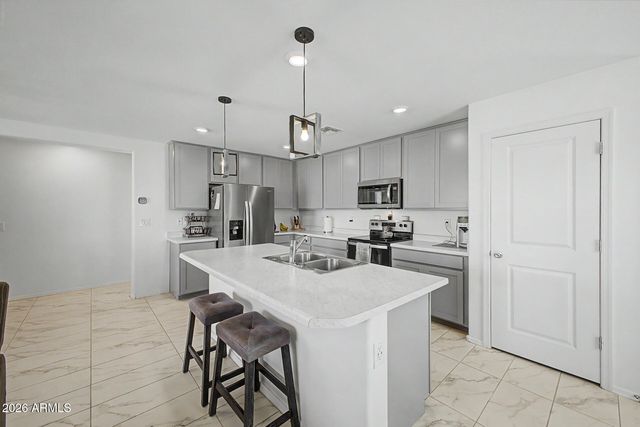 1556 W CENTRAL Avenue, Coolidge, AZ 85128