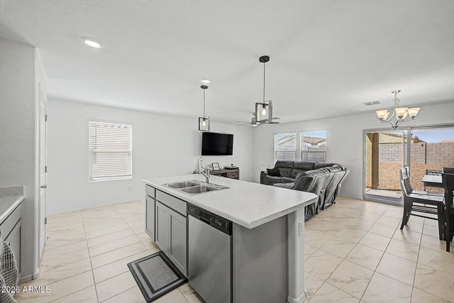 1556 W CENTRAL Avenue, Coolidge, AZ 85128