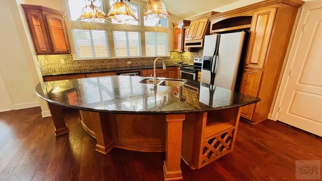 6514 Golf Crest Drive, Galveston, TX 77551