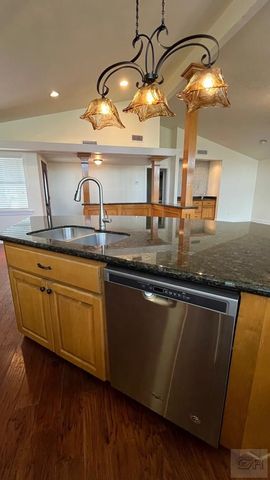 6514 Golf Crest Drive, Galveston, TX 77551