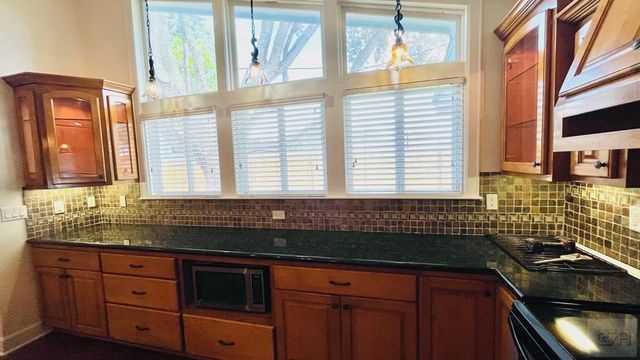 6514 Golf Crest Drive, Galveston, TX 77551