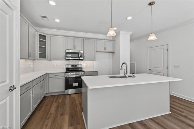 4902 Apricot WAY, Chesapeake, VA 23321