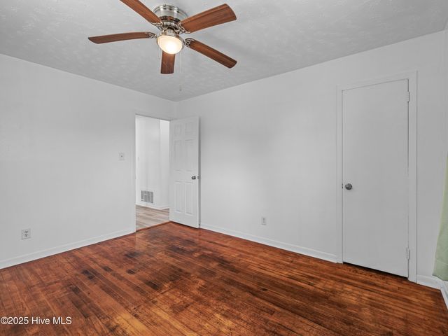 107 Tower Drive, Jacksonville, NC 28546