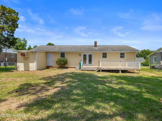 107 Tower Drive, Jacksonville, NC 28546