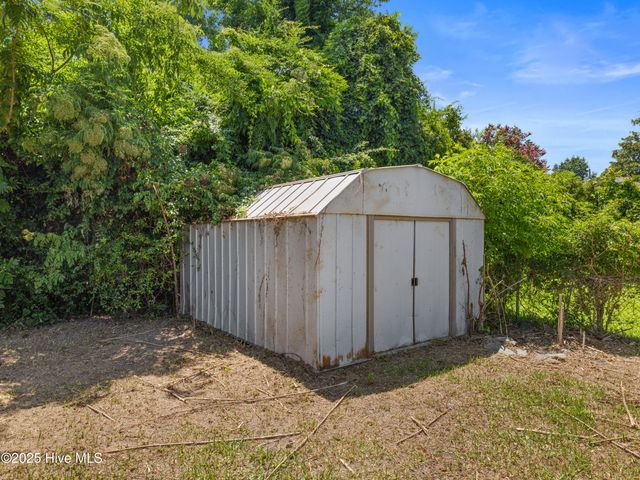 107 Tower Drive, Jacksonville, NC 28546