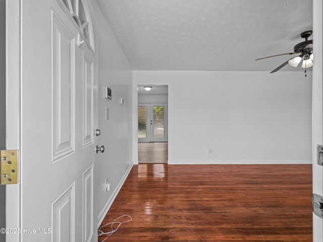 107 Tower Drive, Jacksonville, NC 28546