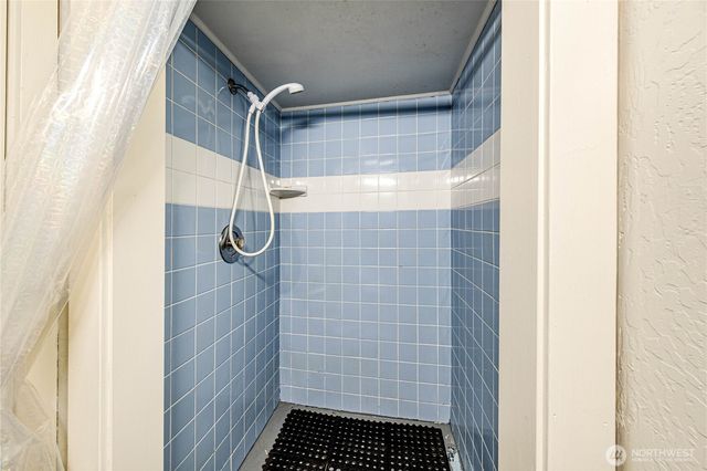 720 S Peabody Street, Port Angeles, WA 98362