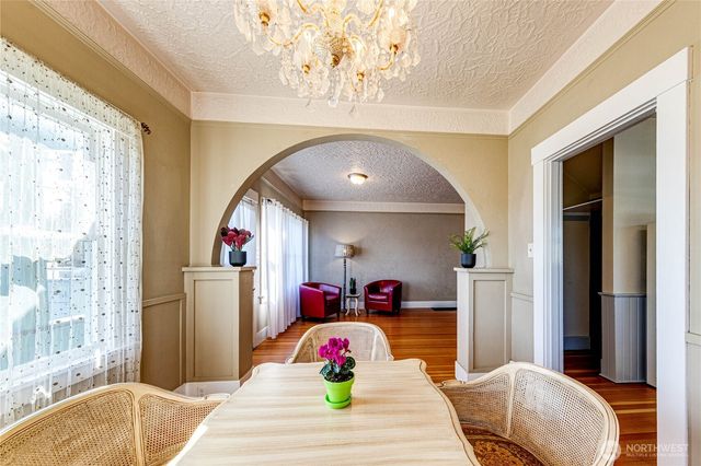 720 S Peabody Street, Port Angeles, WA 98362