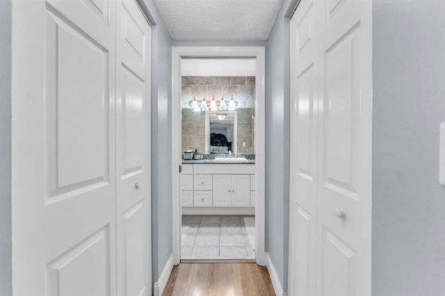 143 W Tara Lakes Dr Drive W, Boynton Beach, FL 33436