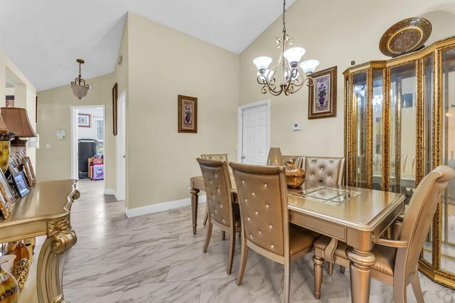 143 W Tara Lakes Dr Drive W, Boynton Beach, FL 33436