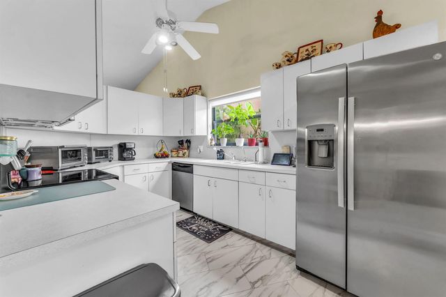 143 W Tara Lakes Dr Drive W, Boynton Beach, FL 33436