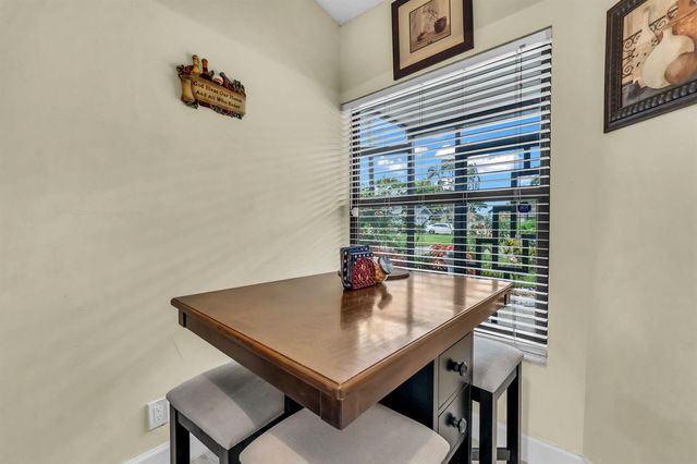 143 W Tara Lakes Dr Drive W, Boynton Beach, FL 33436
