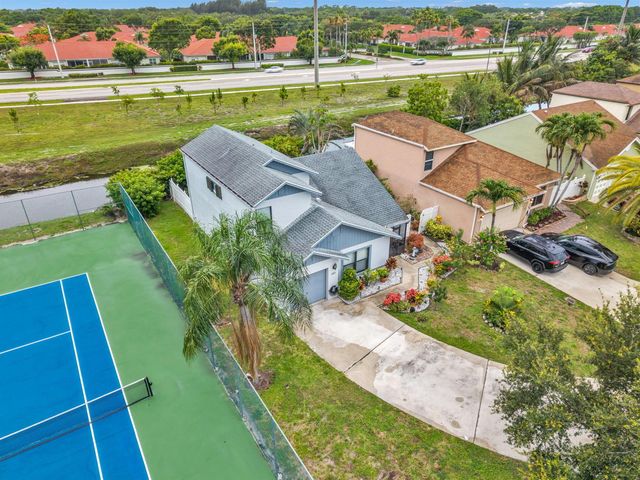 143 W Tara Lakes Dr Drive W, Boynton Beach, FL 33436