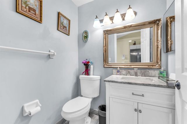 143 W Tara Lakes Dr Drive W, Boynton Beach, FL 33436