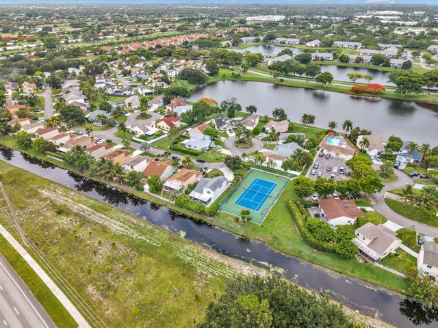 143 W Tara Lakes Dr Drive W, Boynton Beach, FL 33436